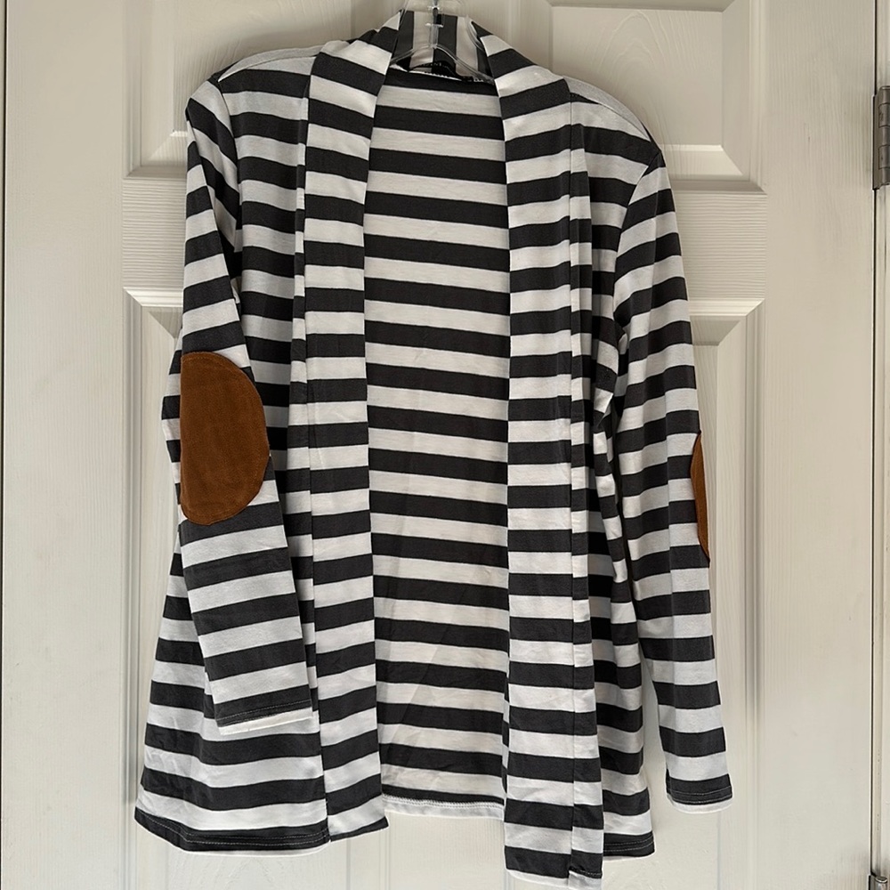 Zanzea grey and white striped jersey cardigan with suede elbow patches (M).